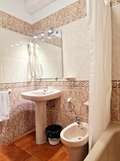 Comfortable Centrally Located Apartment ปลายา ฟัญญาเบ ภายนอก รูปภาพ