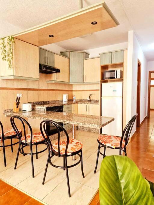 Comfortable Centrally Located Apartment ปลายา ฟัญญาเบ ภายนอก รูปภาพ